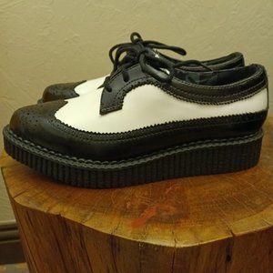 tuk black and white pointed wingtip creepers